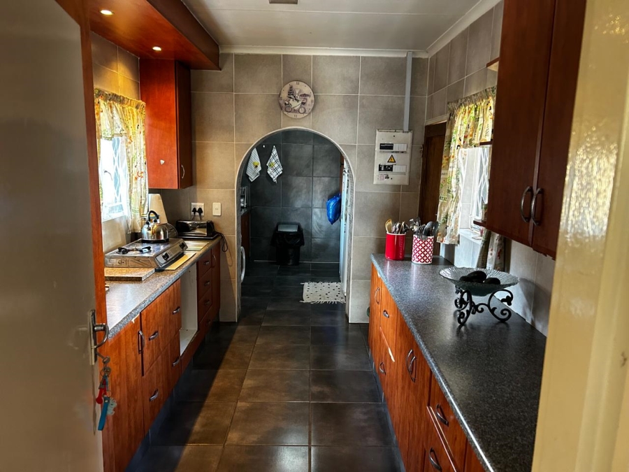 3 Bedroom Property for Sale in Brackendowns Gauteng