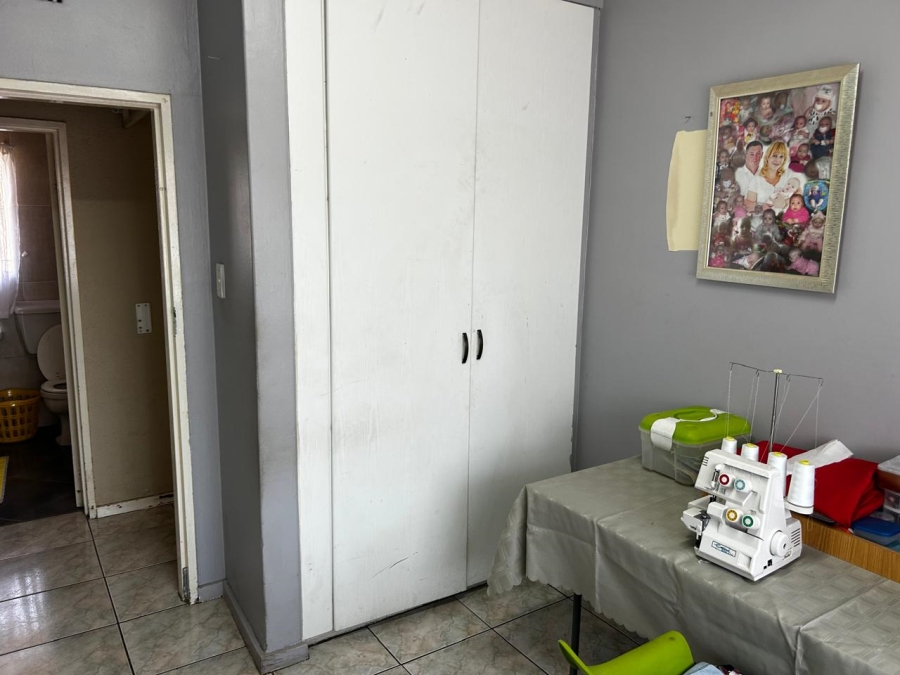 3 Bedroom Property for Sale in Brackendowns Gauteng