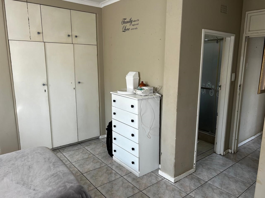 3 Bedroom Property for Sale in Brackendowns Gauteng