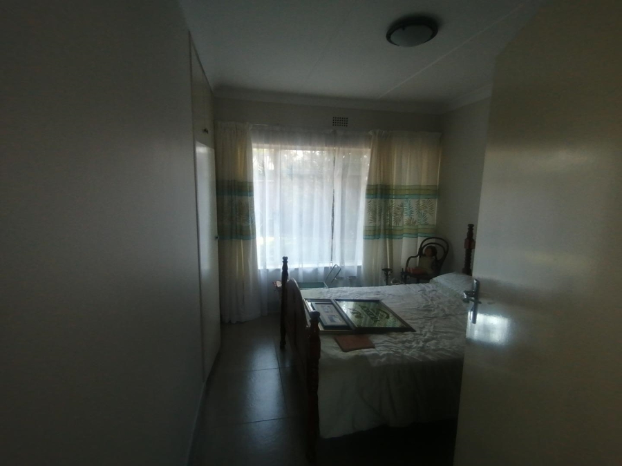 3 Bedroom Property for Sale in Verwoerdpark Gauteng