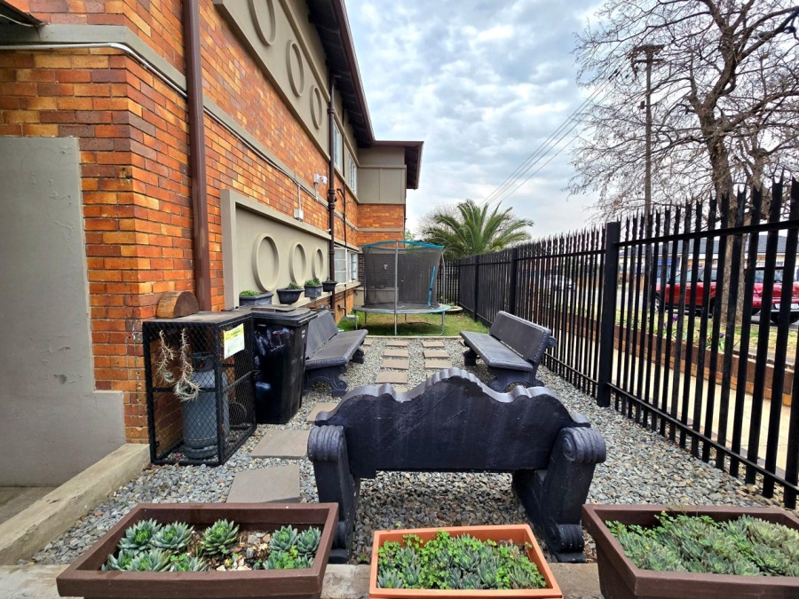 3 Bedroom Property for Sale in Roseacres Gauteng