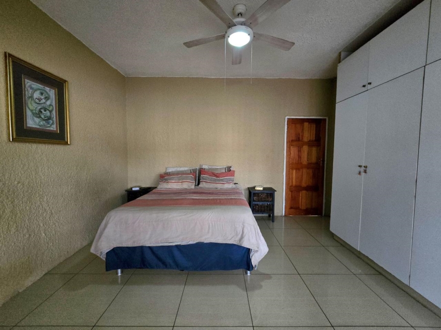 3 Bedroom Property for Sale in Roseacres Gauteng