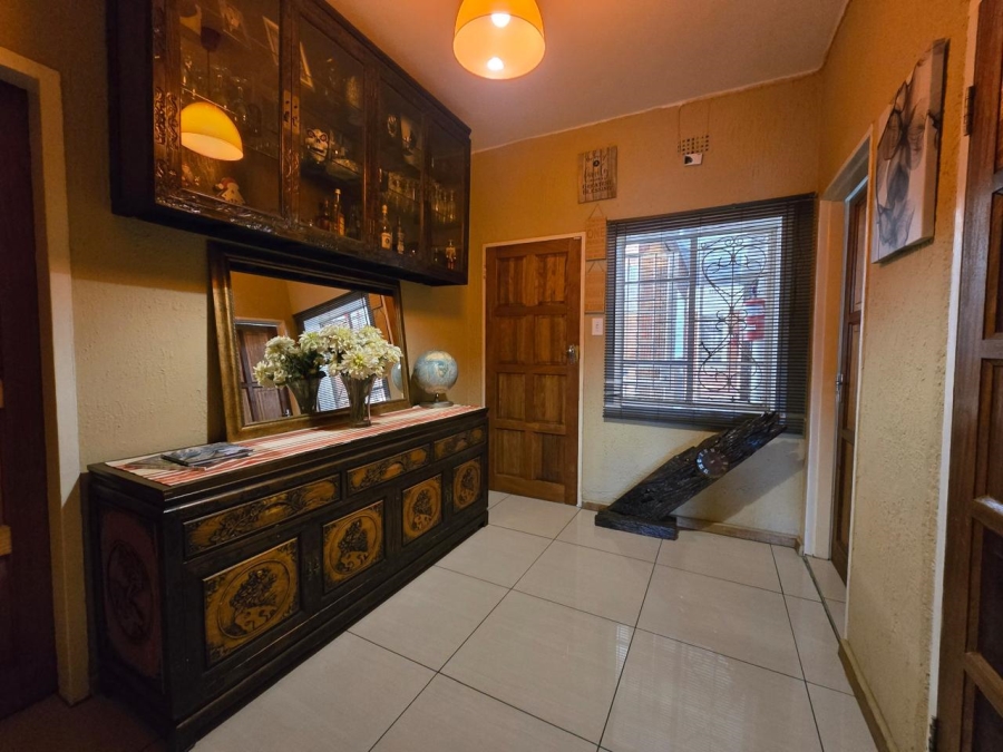 3 Bedroom Property for Sale in Roseacres Gauteng