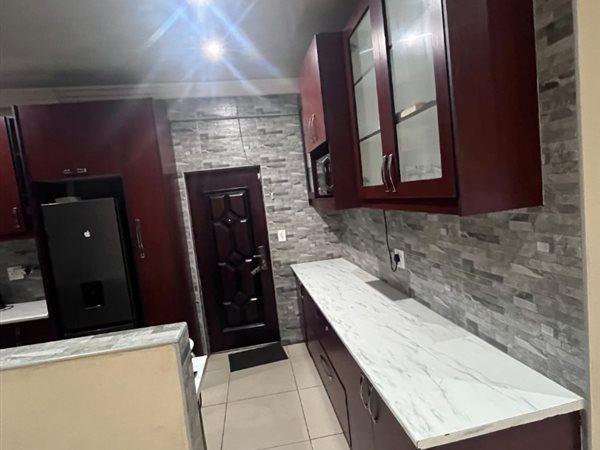 3 Bedroom Property for Sale in Roodekop Gauteng