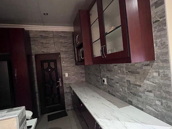 3 Bedroom Property for Sale in Roodekop Gauteng