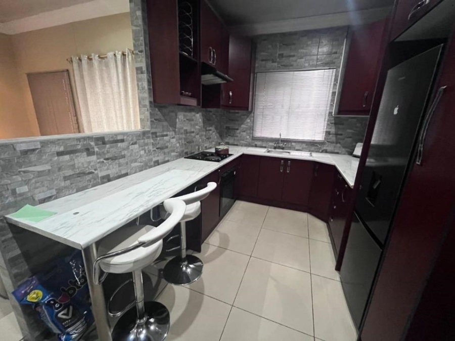 3 Bedroom Property for Sale in Roodekop Gauteng