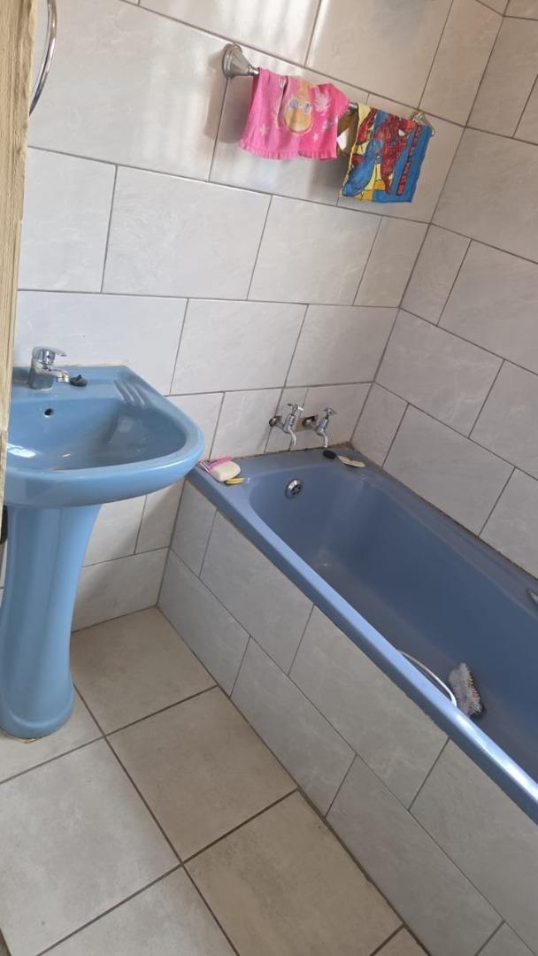 3 Bedroom Property for Sale in Roodekop Gauteng