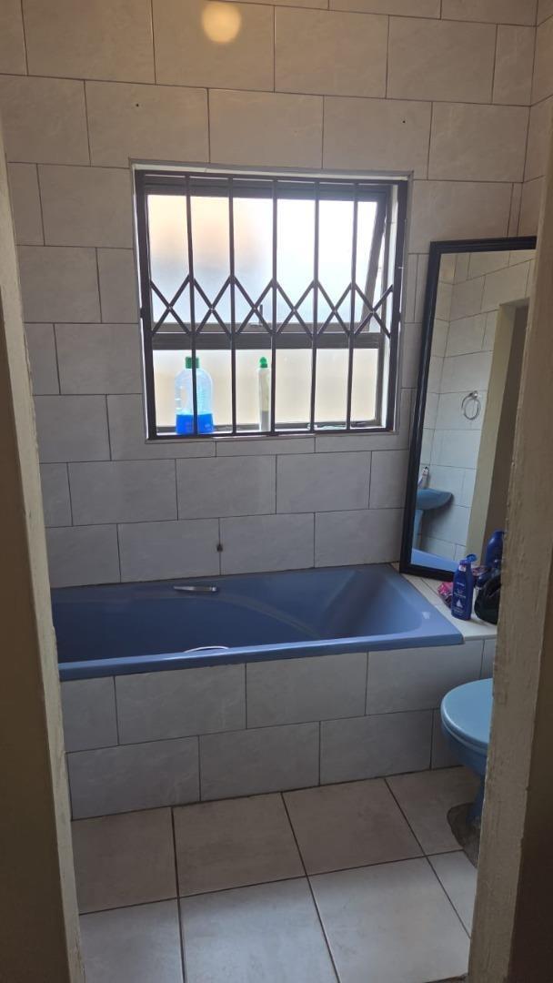 3 Bedroom Property for Sale in Roodekop Gauteng