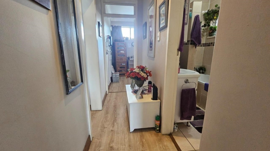 2 Bedroom Property for Sale in New Redruth Gauteng