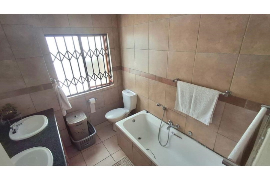 2 Bedroom Property for Sale in Meyersdal Gauteng