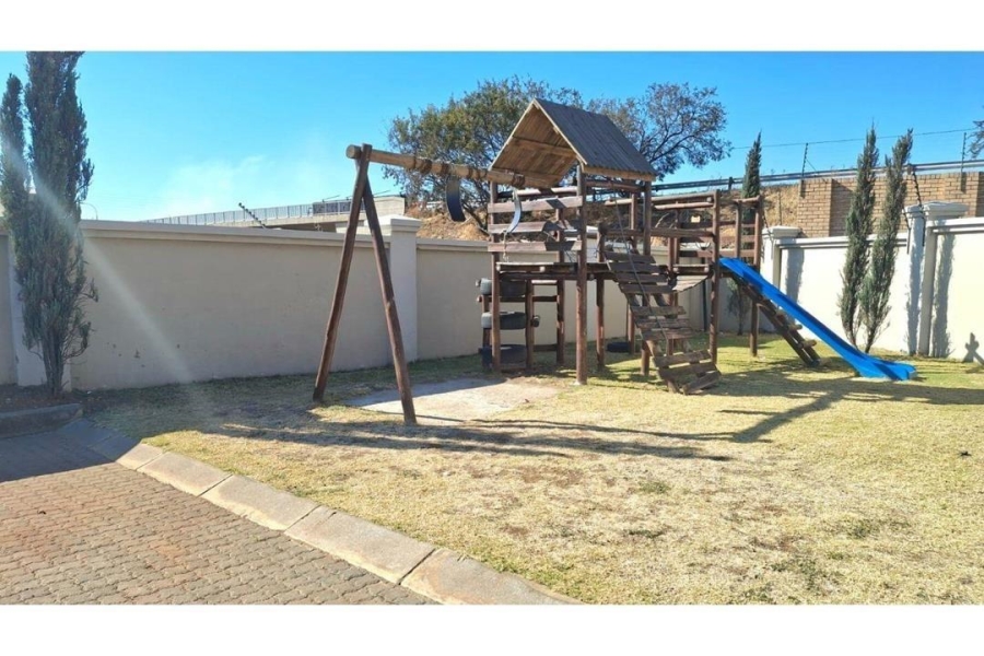 2 Bedroom Property for Sale in Meyersdal Gauteng