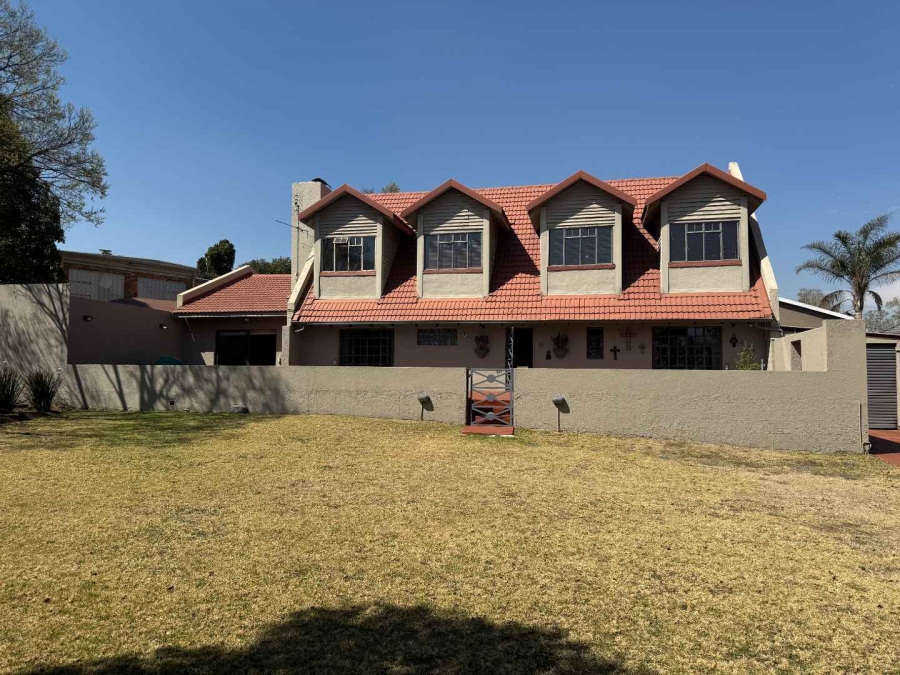 4 Bedroom Property for Sale in Brackendowns Gauteng
