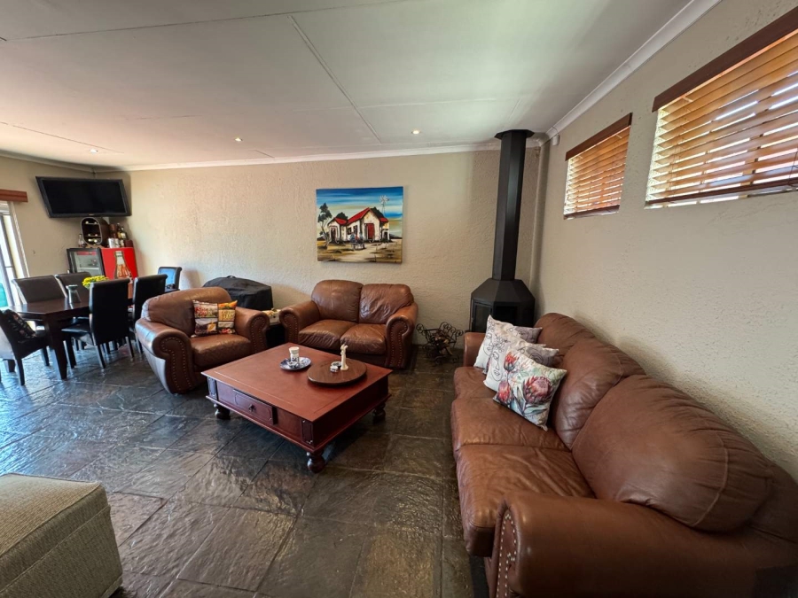 4 Bedroom Property for Sale in Brackendowns Gauteng