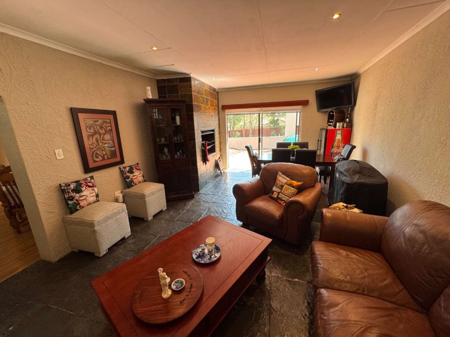 4 Bedroom Property for Sale in Brackendowns Gauteng