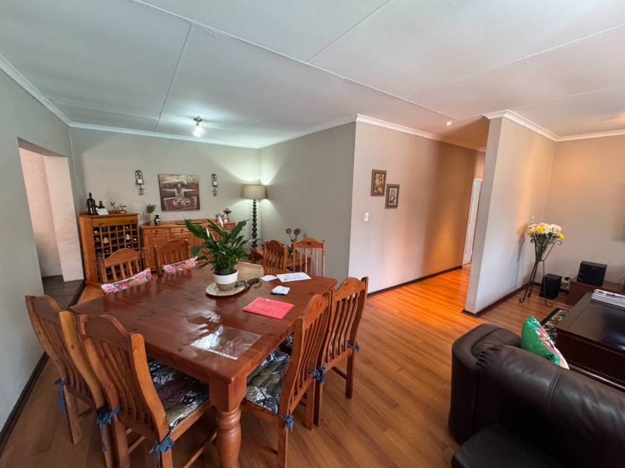 4 Bedroom Property for Sale in Brackendowns Gauteng