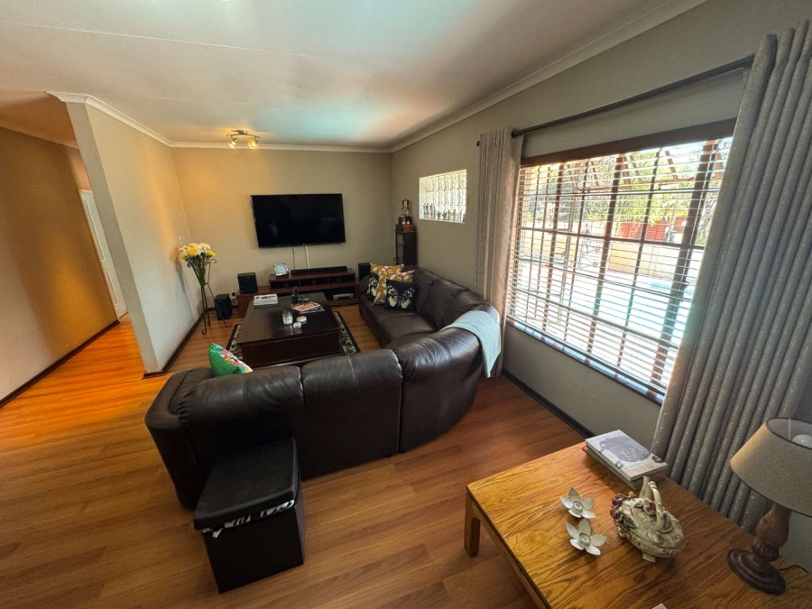 4 Bedroom Property for Sale in Brackendowns Gauteng