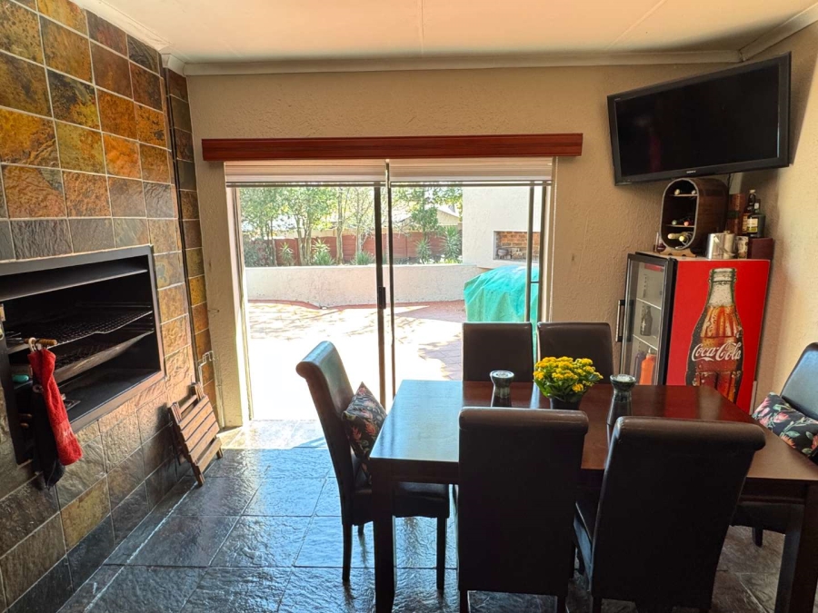 4 Bedroom Property for Sale in Brackendowns Gauteng