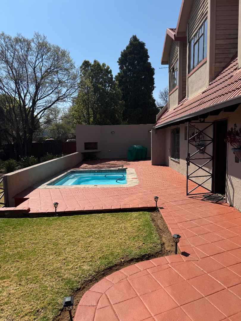 4 Bedroom Property for Sale in Brackendowns Gauteng