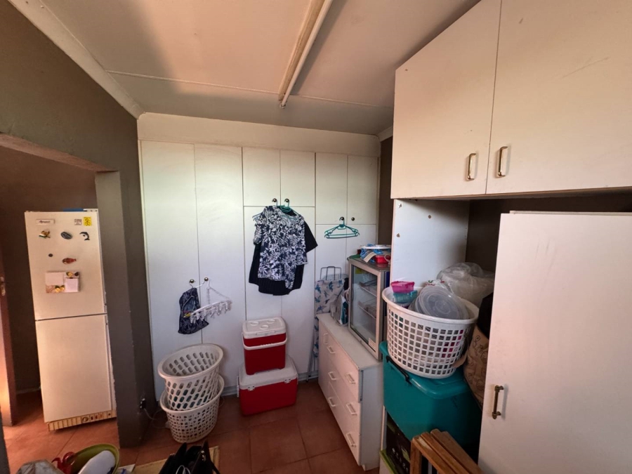 4 Bedroom Property for Sale in Brackendowns Gauteng