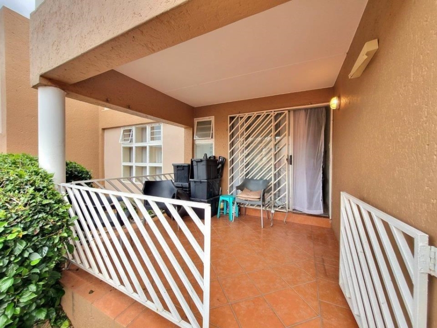 1 Bedroom Property for Sale in Mondeor Gauteng