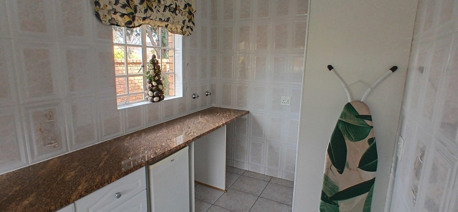 4 Bedroom Property for Sale in Sunward Park Gauteng