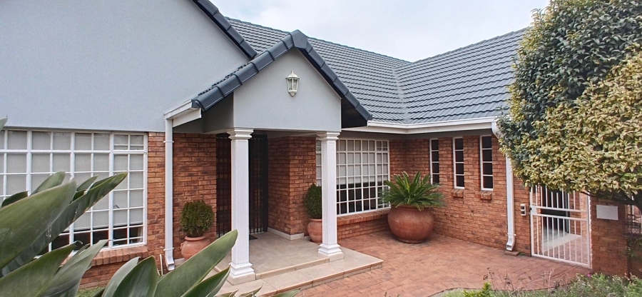 4 Bedroom Property for Sale in Sunward Park Gauteng