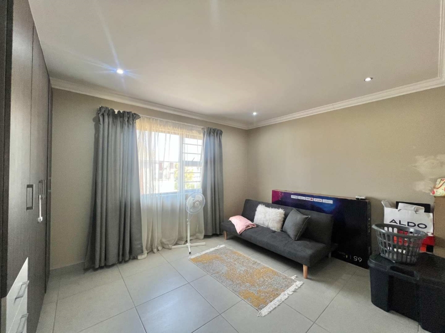 To Let 3 Bedroom Property for Rent in Zambezi Manor Lifestyle Estate Gauteng