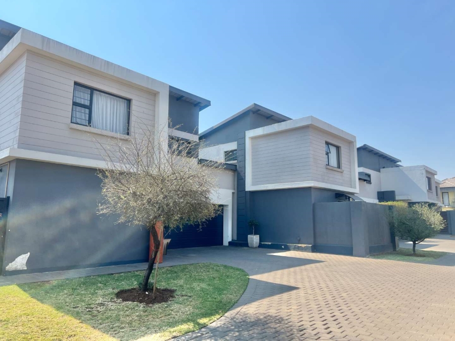 To Let 3 Bedroom Property for Rent in Zambezi Manor Lifestyle Estate Gauteng