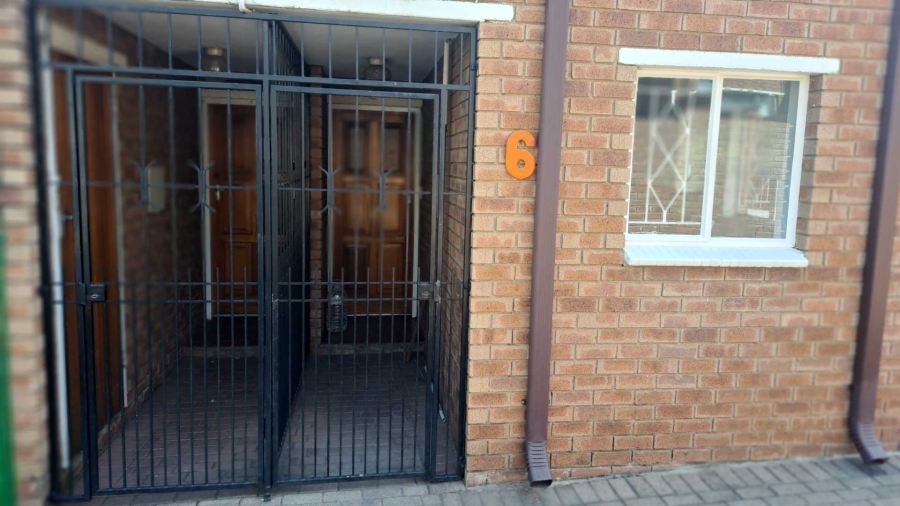 To Let 2 Bedroom Property for Rent in Ferndale Gauteng