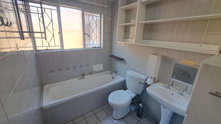 To Let 2 Bedroom Property for Rent in Ferndale Gauteng