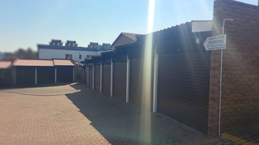 To Let 2 Bedroom Property for Rent in Ferndale Gauteng