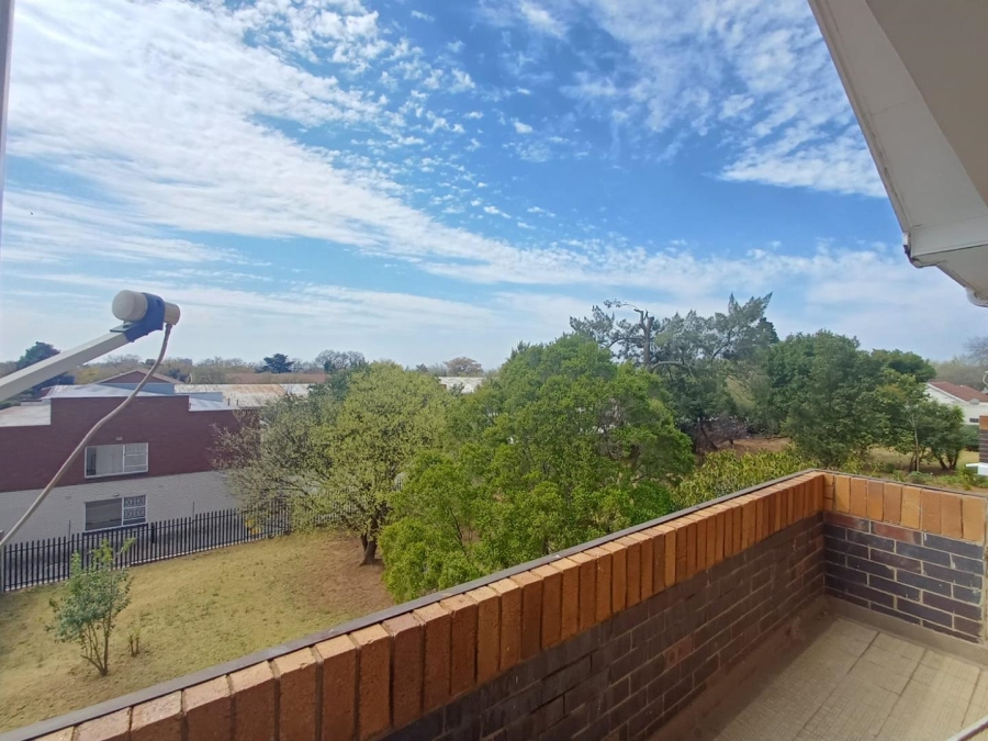To Let 1 Bedroom Property for Rent in Ferndale Gauteng