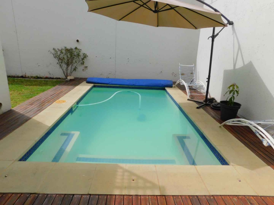 To Let 4 Bedroom Property for Rent in Bryanston Gauteng