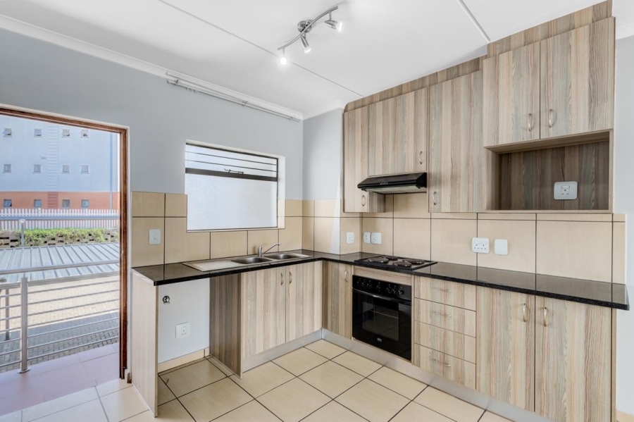 2 Bedroom Property for Sale in Barbeque Downs Gauteng