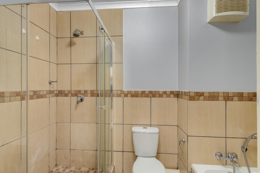 2 Bedroom Property for Sale in Barbeque Downs Gauteng