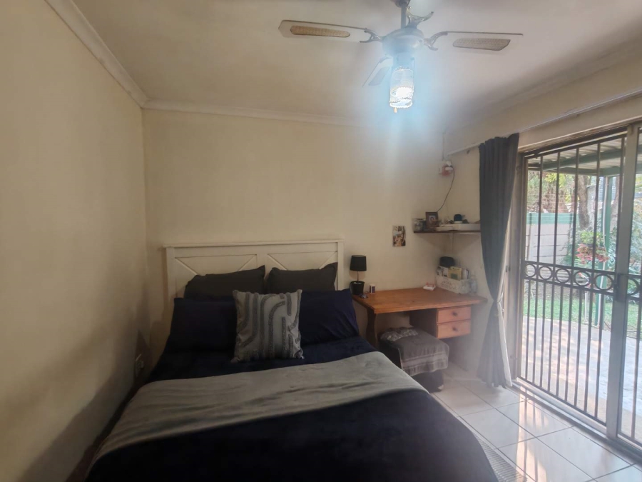 5 Bedroom Property for Sale in Eldoraigne Gauteng