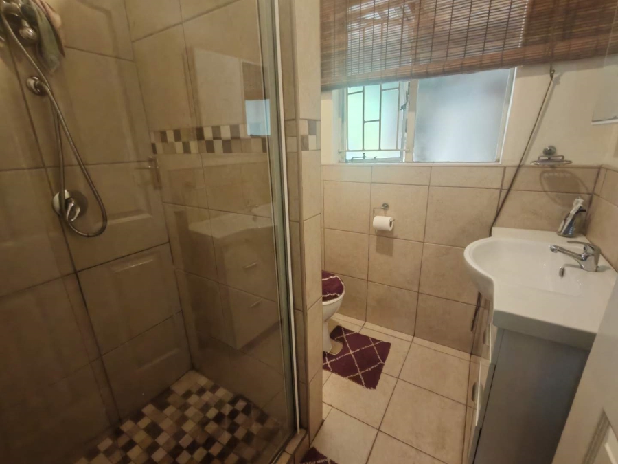 5 Bedroom Property for Sale in Eldoraigne Gauteng