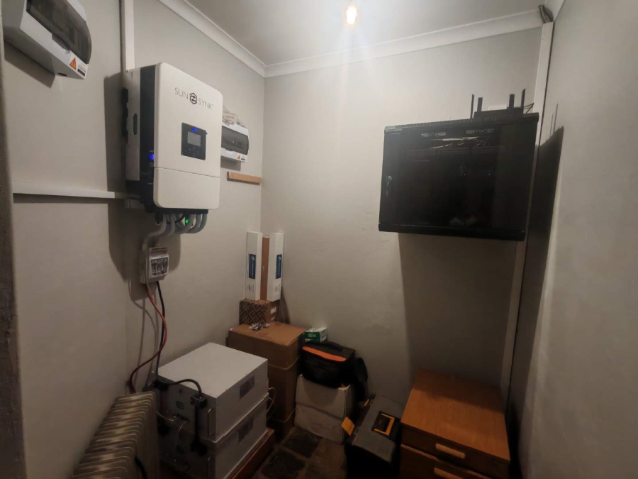 5 Bedroom Property for Sale in Eldoraigne Gauteng