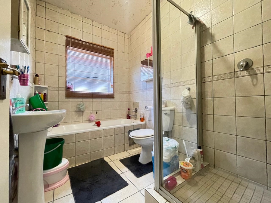 2 Bedroom Property for Sale in Van Dyk Park Gauteng
