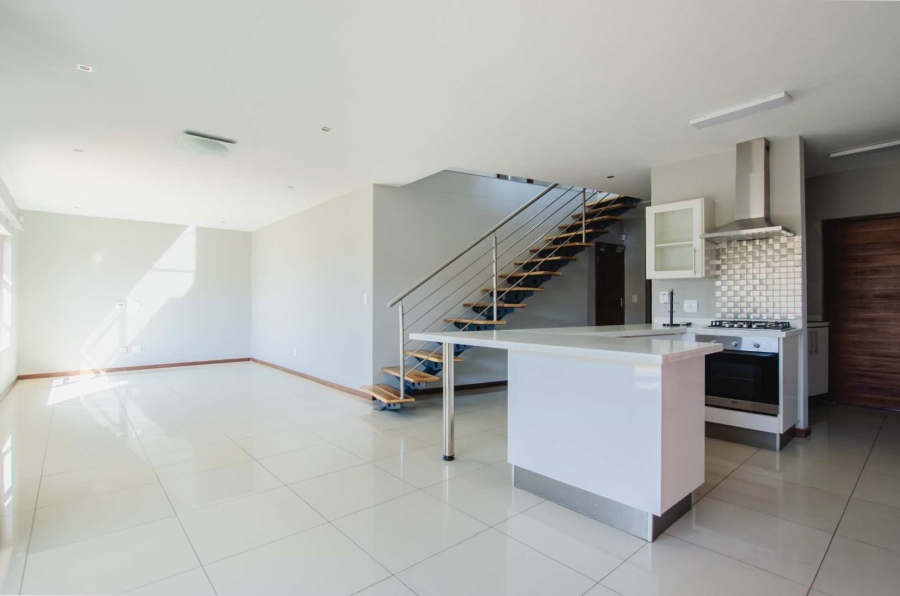 To Let 3 Bedroom Property for Rent in Glen Marais Gauteng