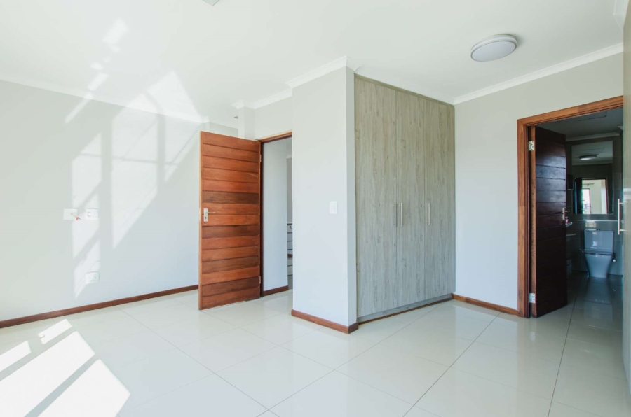 To Let 3 Bedroom Property for Rent in Glen Marais Gauteng