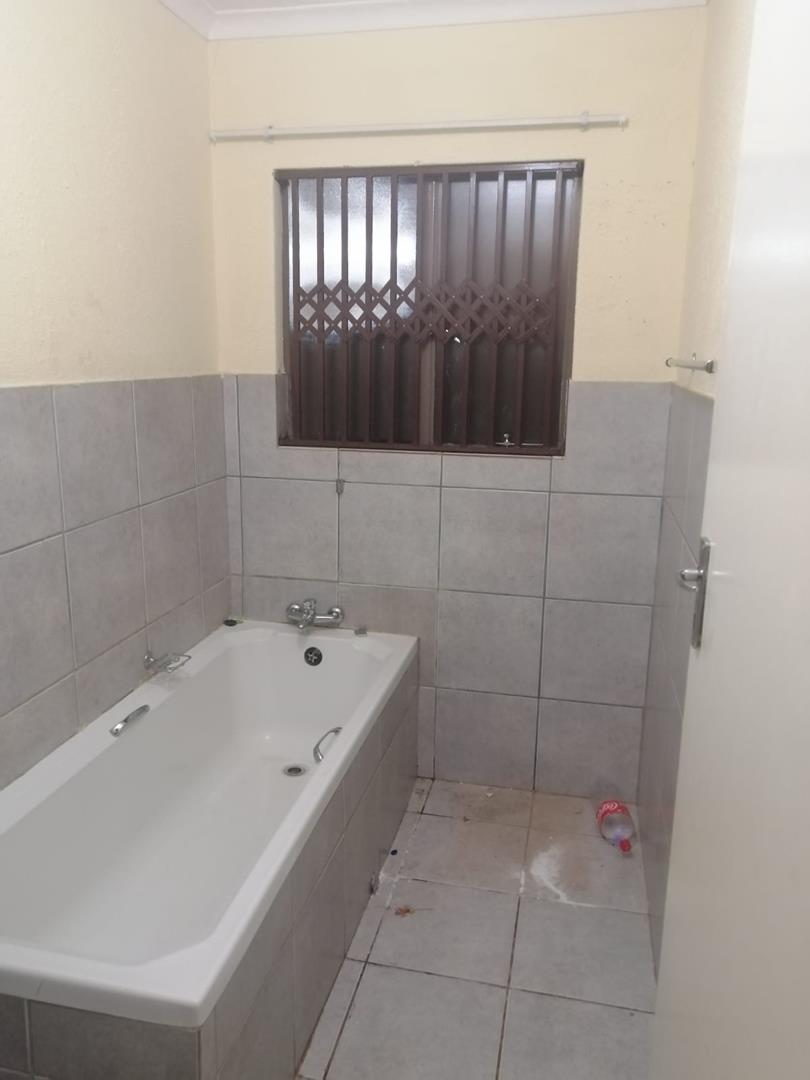 To Let 3 Bedroom Property for Rent in The Orchards Gauteng