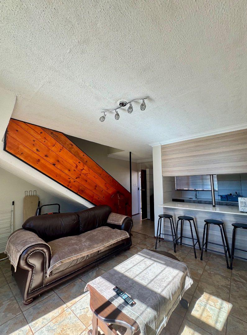1 Bedroom Property for Sale in Pierre Van Ryneveld Gauteng