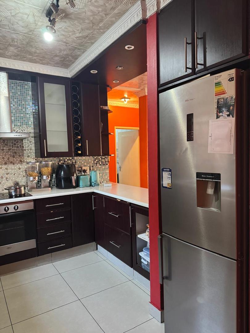 2 Bedroom Property for Sale in Birchleigh Gauteng