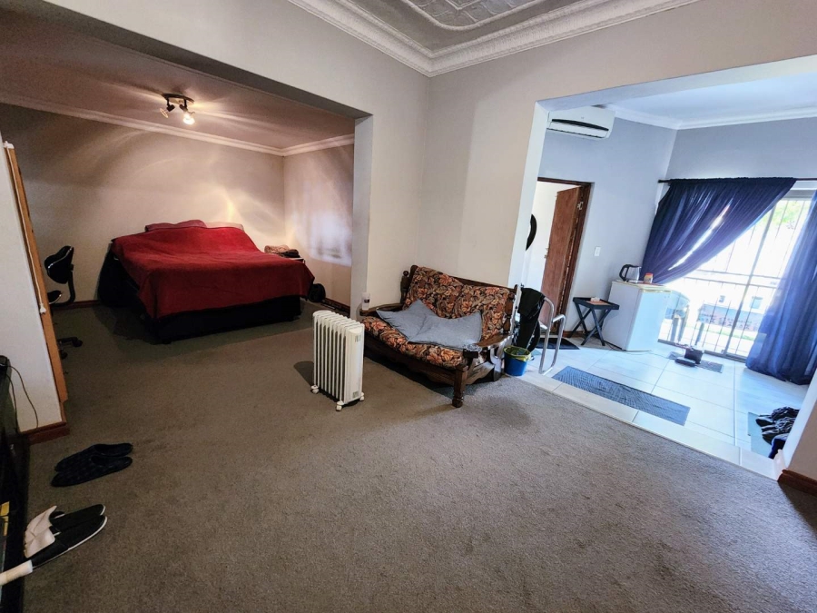 8 Bedroom Property for Sale in Villieria Gauteng