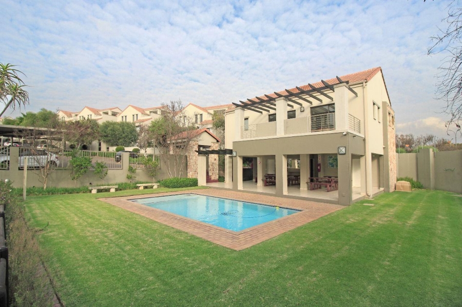 2 Bedroom Property for Sale in Douglasdale Gauteng