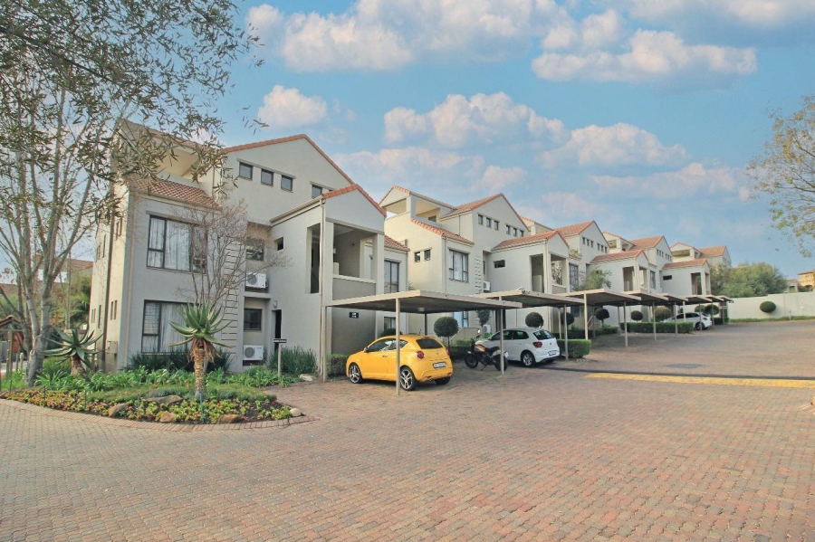 2 Bedroom Property for Sale in Douglasdale Gauteng