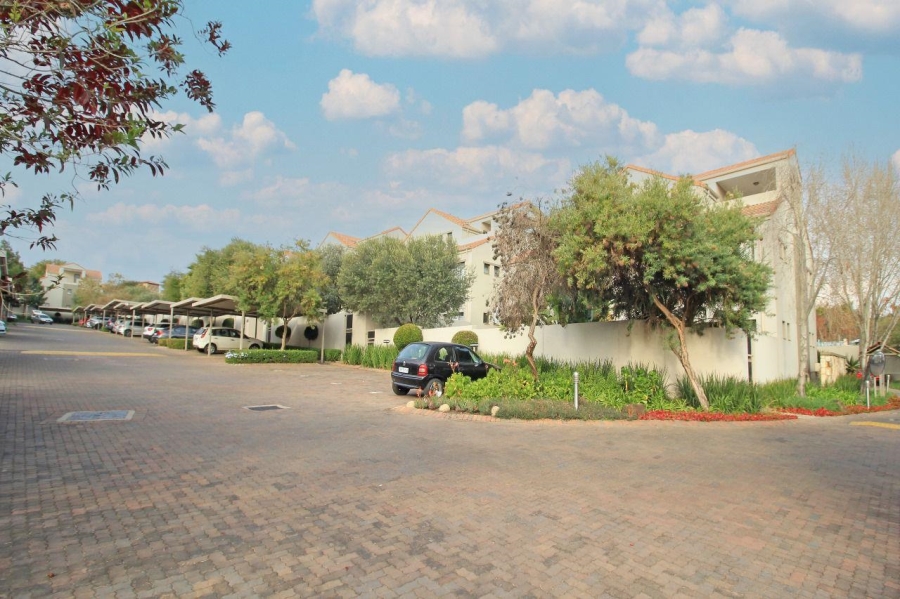 2 Bedroom Property for Sale in Douglasdale Gauteng