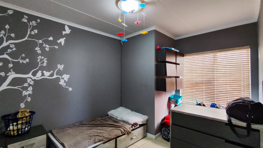 3 Bedroom Property for Sale in Oakdene Gauteng