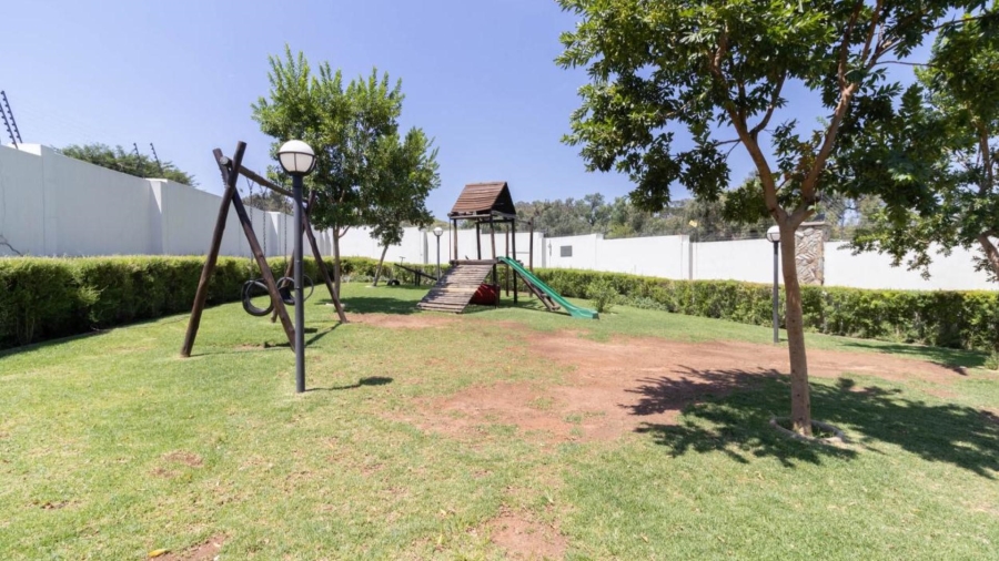 3 Bedroom Property for Sale in Oakdene Gauteng